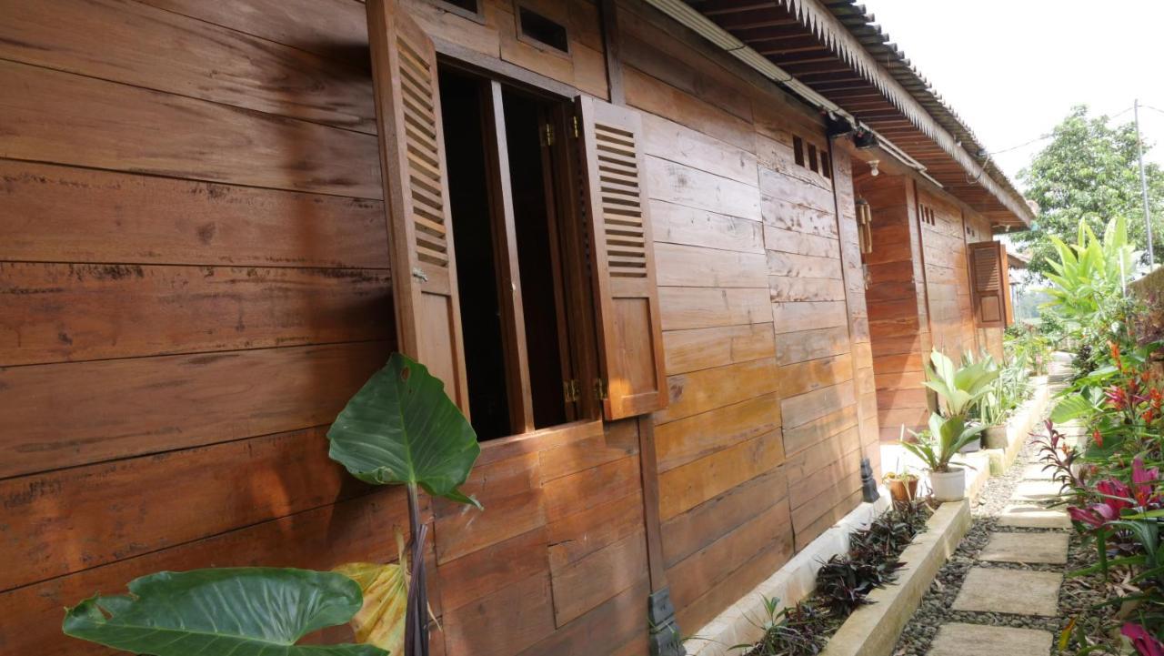 Sanggar Pantcha Indra Casa de hóspedes Kemuning Exterior foto
