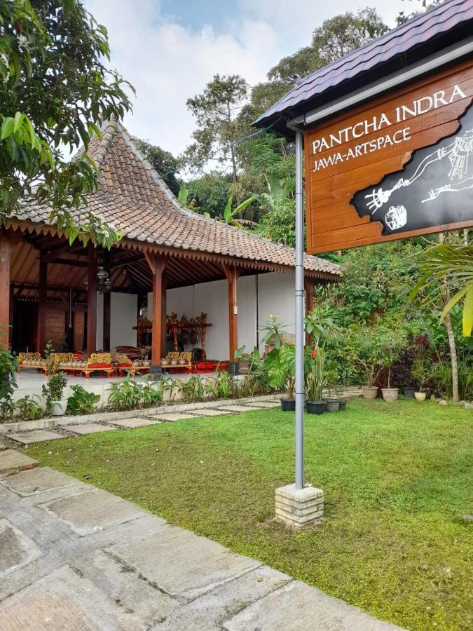 Sanggar Pantcha Indra Casa de hóspedes Kemuning Exterior foto