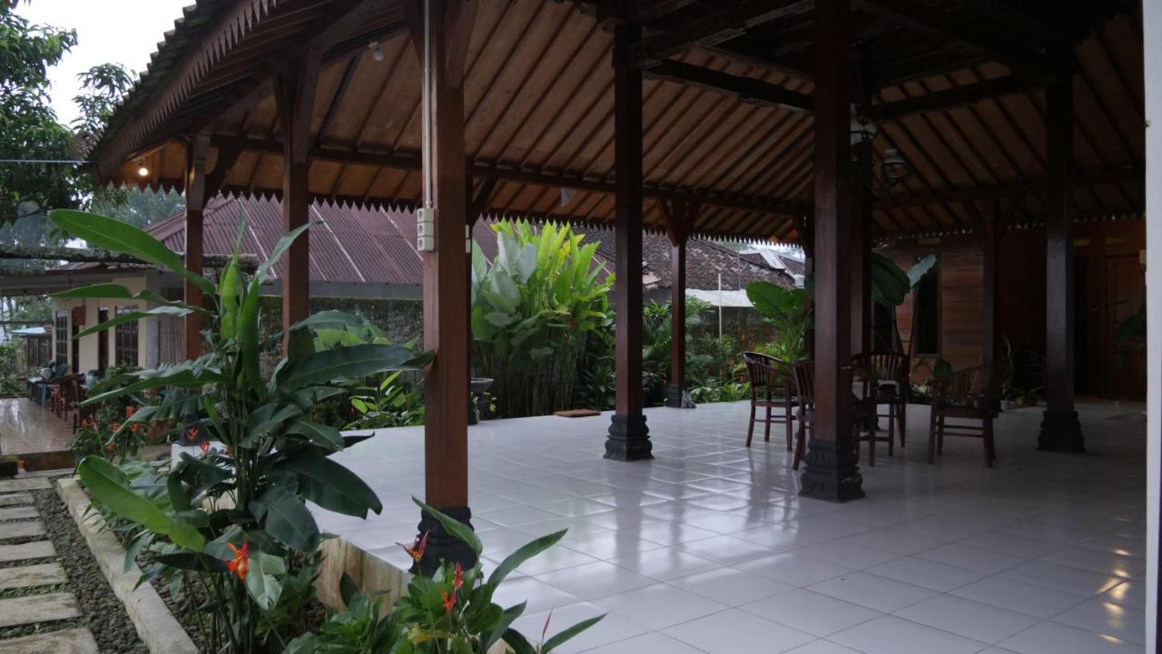 Sanggar Pantcha Indra Casa de hóspedes Kemuning Exterior foto