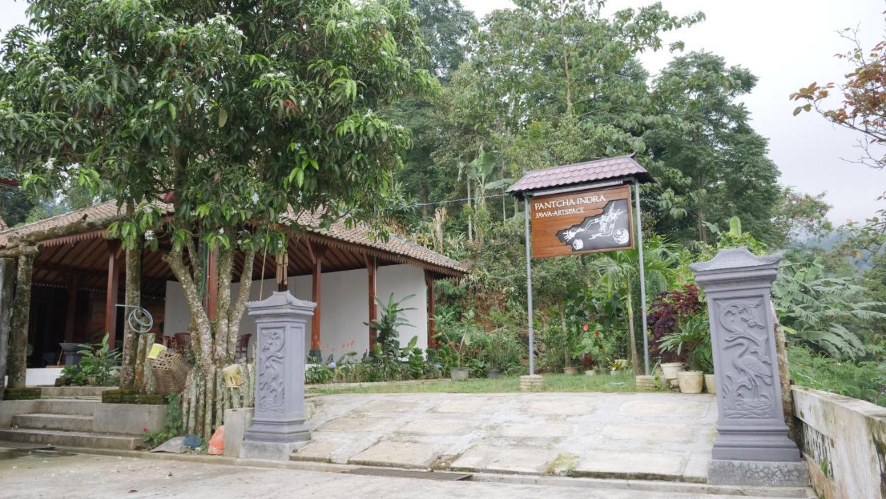 Sanggar Pantcha Indra Casa de hóspedes Kemuning Exterior foto