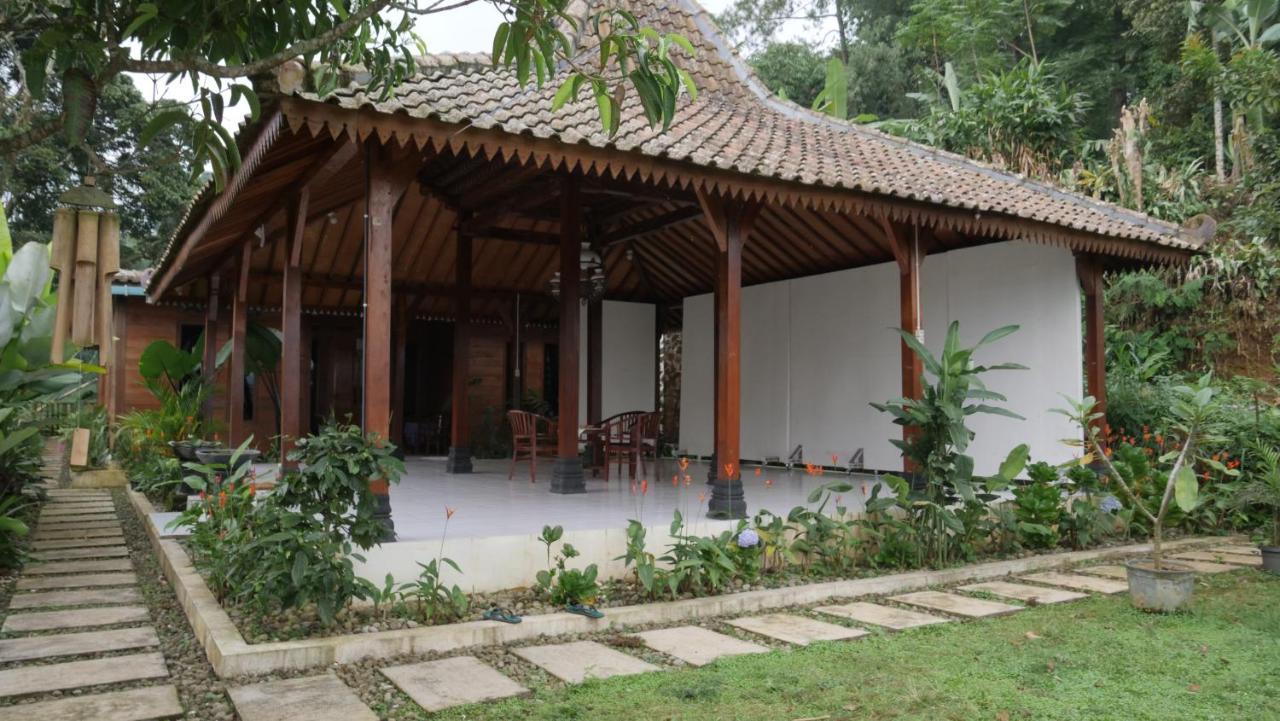 Sanggar Pantcha Indra Casa de hóspedes Kemuning Exterior foto