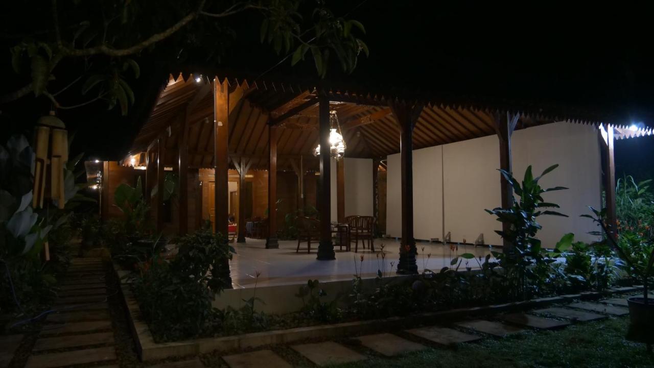 Sanggar Pantcha Indra Casa de hóspedes Kemuning Exterior foto
