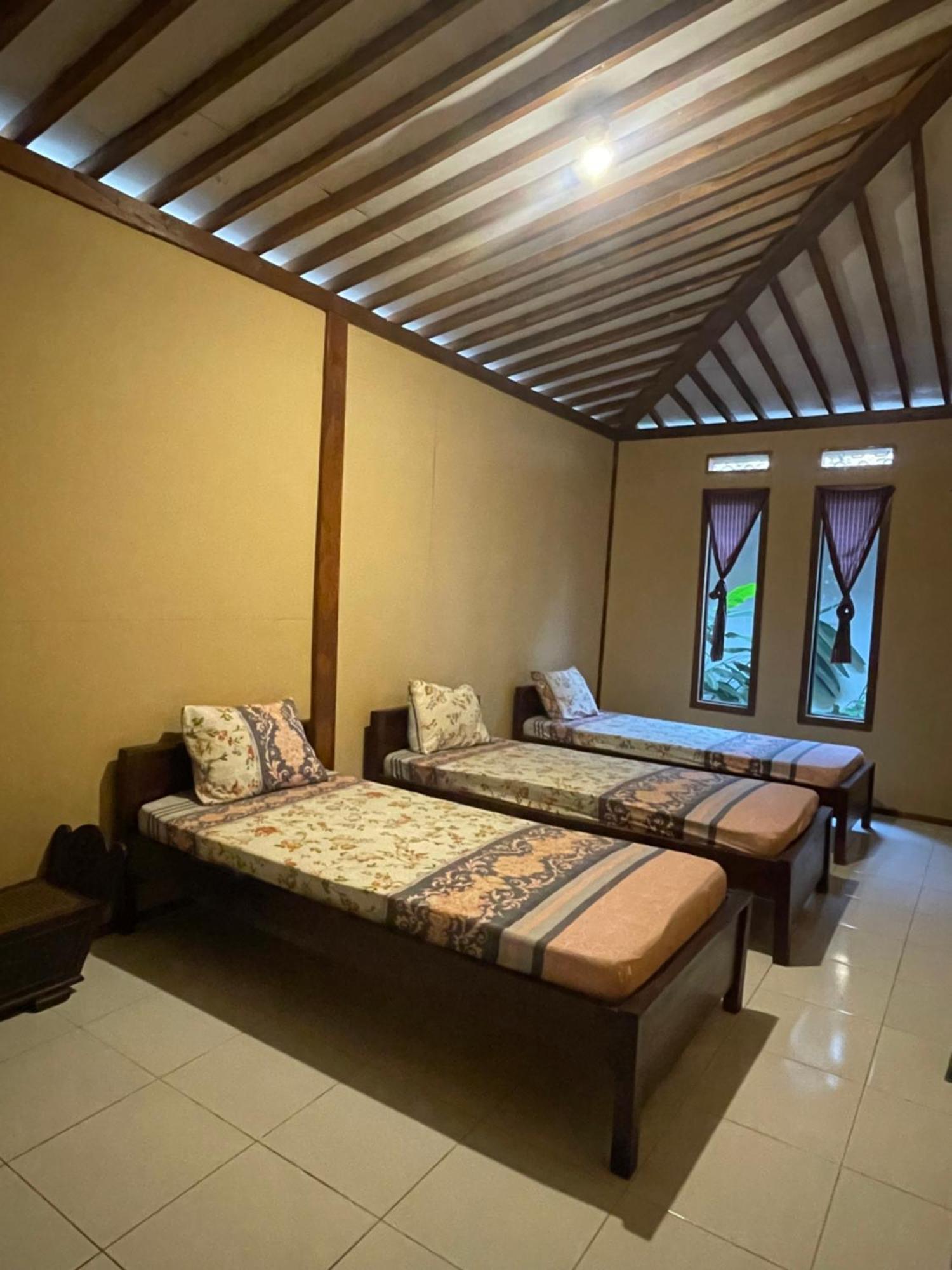 Sanggar Pantcha Indra Casa de hóspedes Kemuning Exterior foto